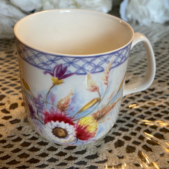 Rose Of England Bone China Coffee Cup - Picture 1 of 7